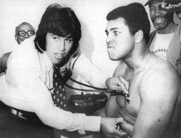 Evangelista y Alí.jpg