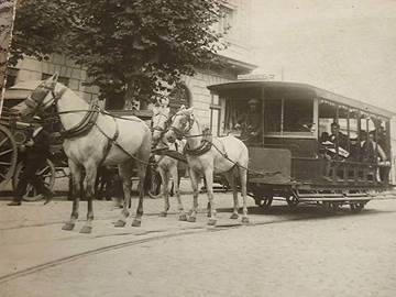 https://www.raicesuruguay.com/raices/imagenes/000_2015_12/lahistoria_tranvia.jpg