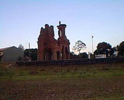 C:\Users\juan\Pictures\humaita ruinas.jpg